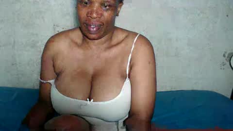 yummytittsxx online show from 29, 12, 2024