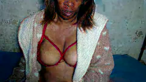 yummytittsxx online show from 2, 1, 2025