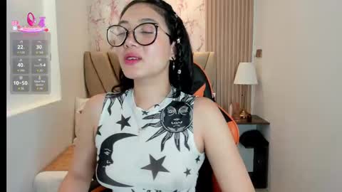 Yuna  online show from 27, 9, 2025