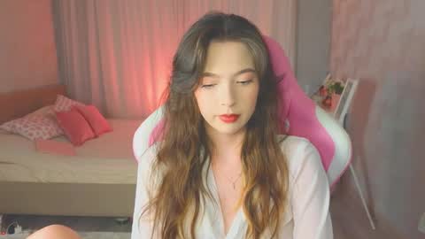 Snapshot of yuna_sunshy chatting on 16, 9, 2025 Yuna online show from 16, 9, 2025