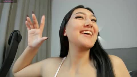 Snapshot of yunamini chatting on 7, 11, 2025 Yuna online show from 7, 11, 2025