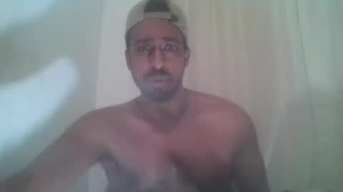 Snapshot of yungma chatting on 5, 1, 2025 yungswade online show from 5, 1, 2025