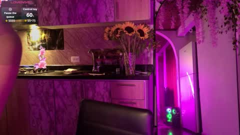 Snapshot of yuri_stars chatting on 9, 3, 2026 Yuri Stars online show from 9, 3, 2026