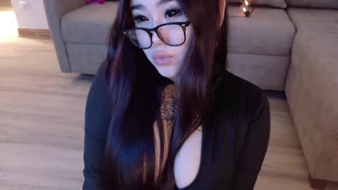 Hi My name Yuriko online show from 22, 11, 2025