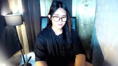 yuriyumixx_xoxo online show from 28, 10, 2025