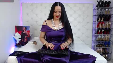    2  online show from 1, 10, 2025