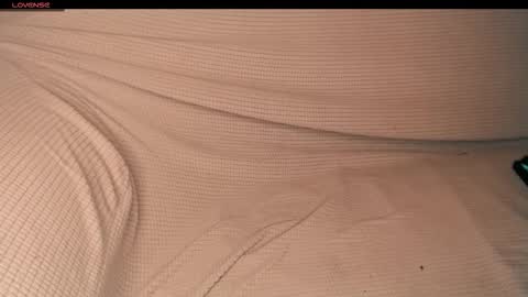 Snapshot of yzza_suave chatting on 18, 12, 2025 yzza_suave online show from 18, 12, 2025