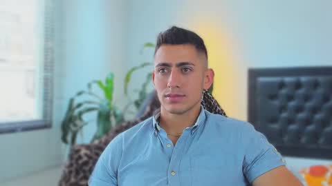 zachpri20 online show from 28, 9, 2025