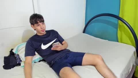 ZackMontiel07 online show from 23, 10, 2025