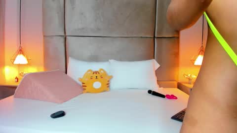 Zafiro online show from 10, 2, 2026