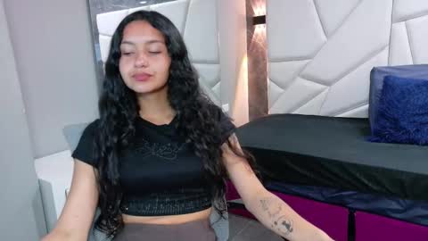 Zafiro online show from 10, 9, 2025