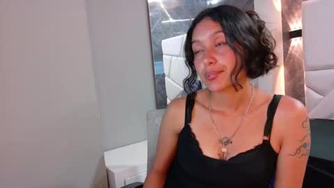 Zafiro online show from 12, 9, 2025