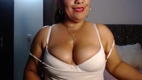Zahi ... wants to play with everyone...yessss online show from 20, 9, 2025