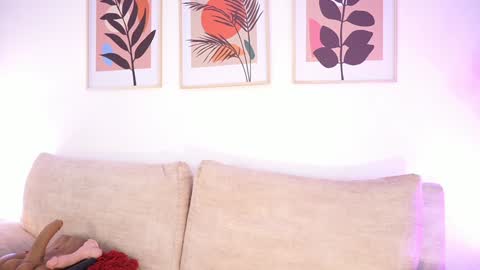 Snapshot of zahrawilliams chatting on 4, 1, 2025 Zara Williams online show from 4, 1, 2025