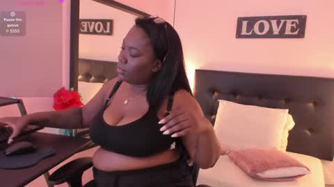 Zaira  online show from 17, 9, 2025