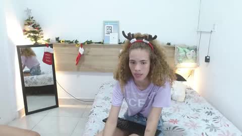 Snapshot of zammu_1992_ chatting on 5, 12, 2024 Zamu online show from 5, 12, 2024