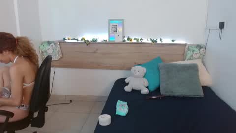 Snapshot of zammu_1992_ chatting on 2, 1, 2025 Zamu online show from 2, 1, 2025