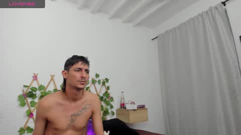 Snapshot of zammu_1992_ chatting on 12, 3, 2025 Zamu online show from 12, 3, 2025