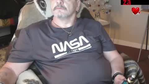 Snapshot of zander007 chatting on 12, 11, 2025 zander007 online show from 12, 11, 2025