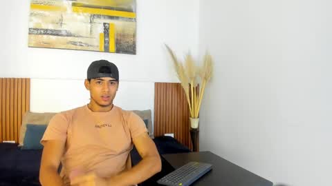 Snapshot of zander_2120 chatting on 8, 10, 2025 Zander online show from 8, 10, 2025