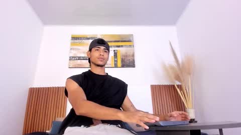 Snapshot of zander_2120 chatting on 18, 10, 2025 Zander online show from 18, 10, 2025