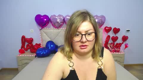 zannadreil online show from 4, 3, 2025