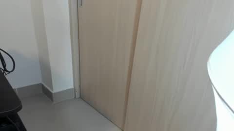 zanxley_ online show from 7, 12, 2024