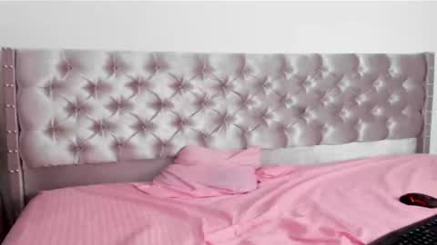 zanxley_ online show from 10, 1, 2025