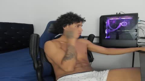 zanxley_ online show from 13, 1, 2025