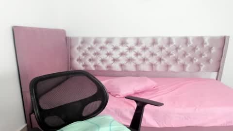 zanxley_ online show from 19, 1, 2025