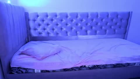 zanxley_ online show from 26, 1, 2025