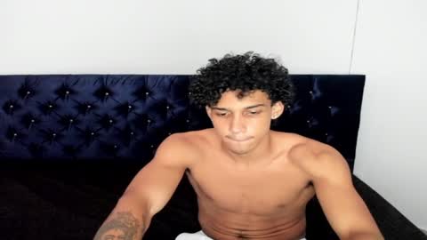 zanxley_ online show from 5, 2, 2025