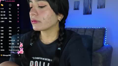 Snapshot of zaradames_ chatting on 23, 10, 2025 zaradames_ online show from 23, 10, 2025