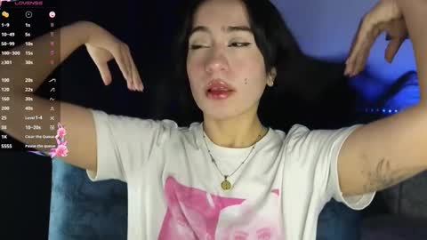 Snapshot of zaradames_ chatting on 23, 11, 2025 zaradames_ online show from 23, 11, 2025