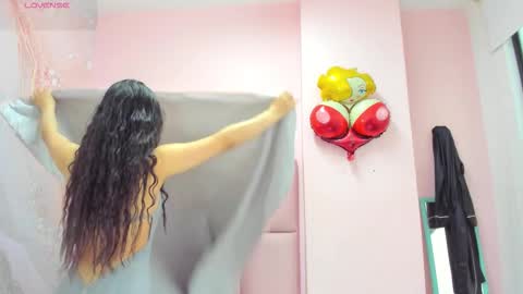 Zarah  online show from 22, 12, 2025