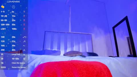 Snapshot of zarahfoster chatting on 27, 12, 2024 online show from 27, 12, 2024