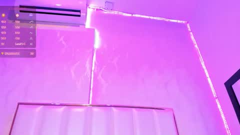 Snapshot of zarahfoster chatting on 25, 11, 2025 online show from 25, 11, 2025