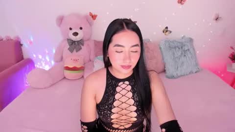 Snapshot of zaratorres_ chatting on 2, 3, 2026 Zara online show from 2, 3, 2026