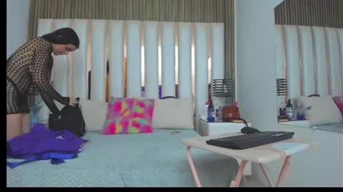 Zaraycox online show from 3, 11, 2025