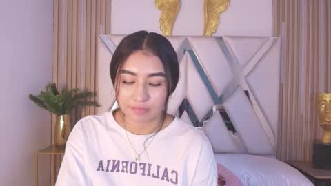  Zayda  online show from 10, 10, 2025