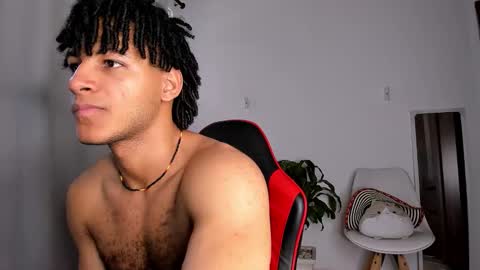 Snapshot of zayn_moreno chatting on 1, 3, 2026 zayn 3 online show from 1, 3, 2026