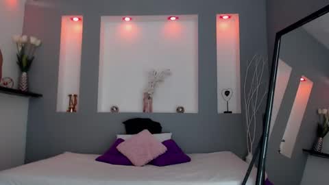 Karolyne online show from 15, 9, 2025