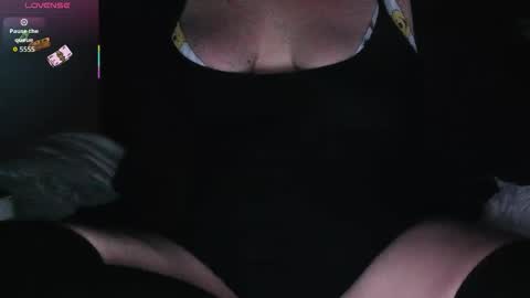 Snapshot of zeemomdalorian chatting on 3, 4, 2026 Zee online show from 3, 4, 2026