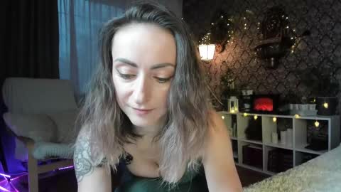 Snapshot of zefir_ka_ chatting on 3, 12, 2024 Zefir ka online show from 3, 12, 2024