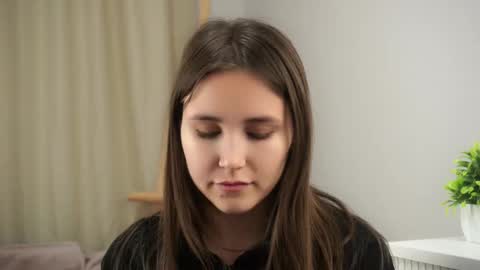 Emilia online show from 12, 10, 2025