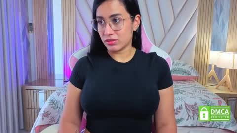 Snapshot of zendaya_cute chatting on 25, 10, 2025 Zendaya online show from 25, 10, 2025