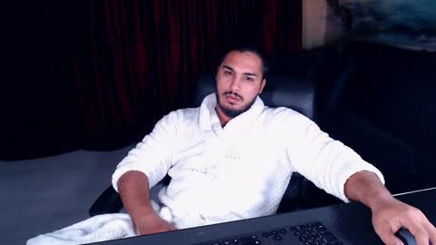 zenobaro online show from 9, 10, 2025