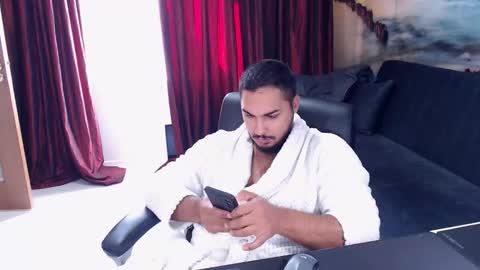 zenobaro online show from 10, 10, 2025