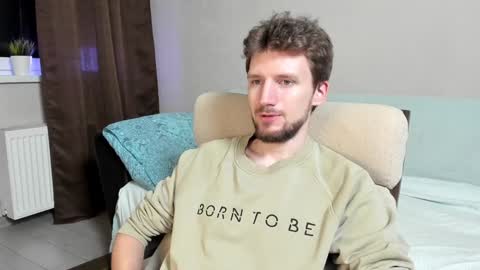 Snapshot of zepanl chatting on 12, 12, 2024 Andrew online show from 12, 12, 2024