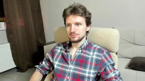 Snapshot of zepanl chatting on 1, 2, 2025 Andrew online show from 1, 2, 2025